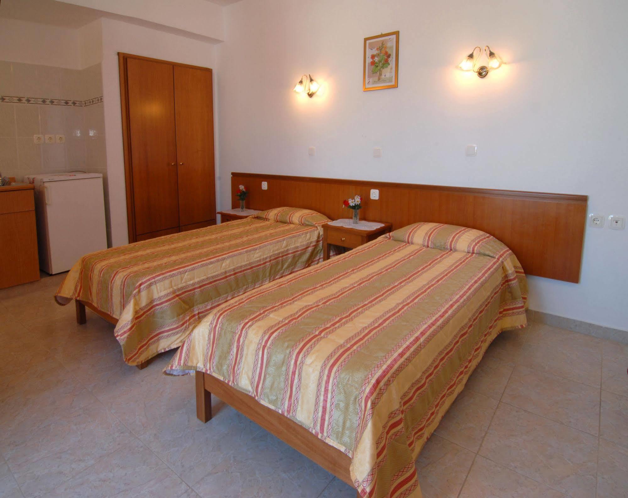 St. Paul'S Bay View Suites 林都斯 外观 照片