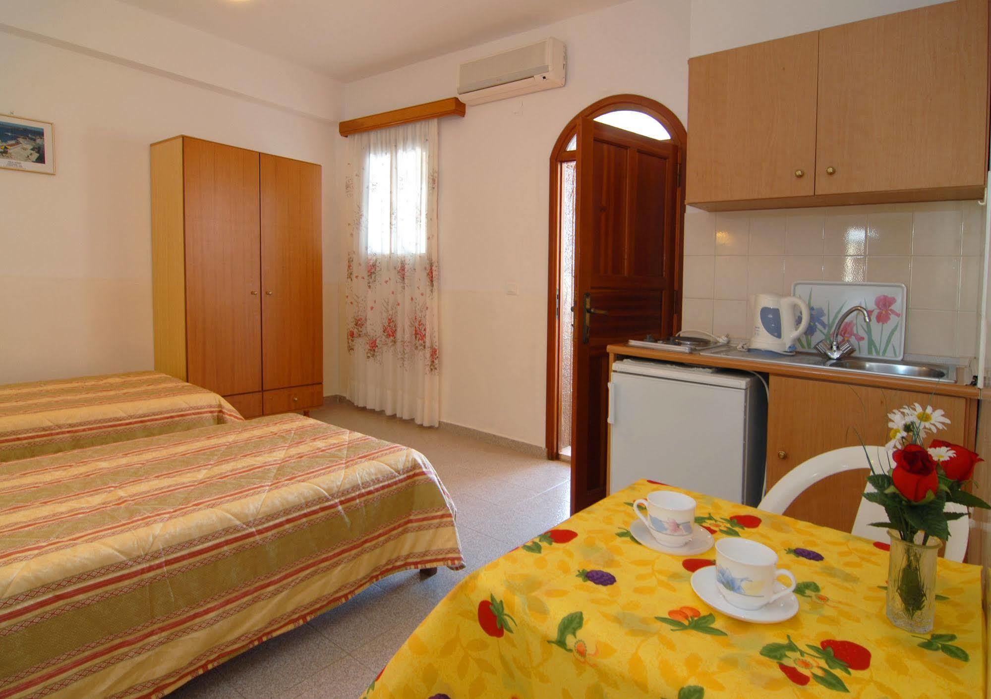 St. Paul'S Bay View Suites 林都斯 外观 照片