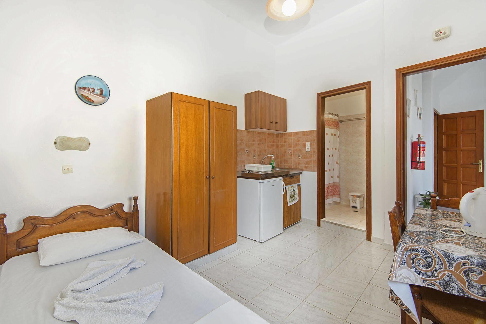 St. Paul'S Bay View Suites 林都斯 外观 照片