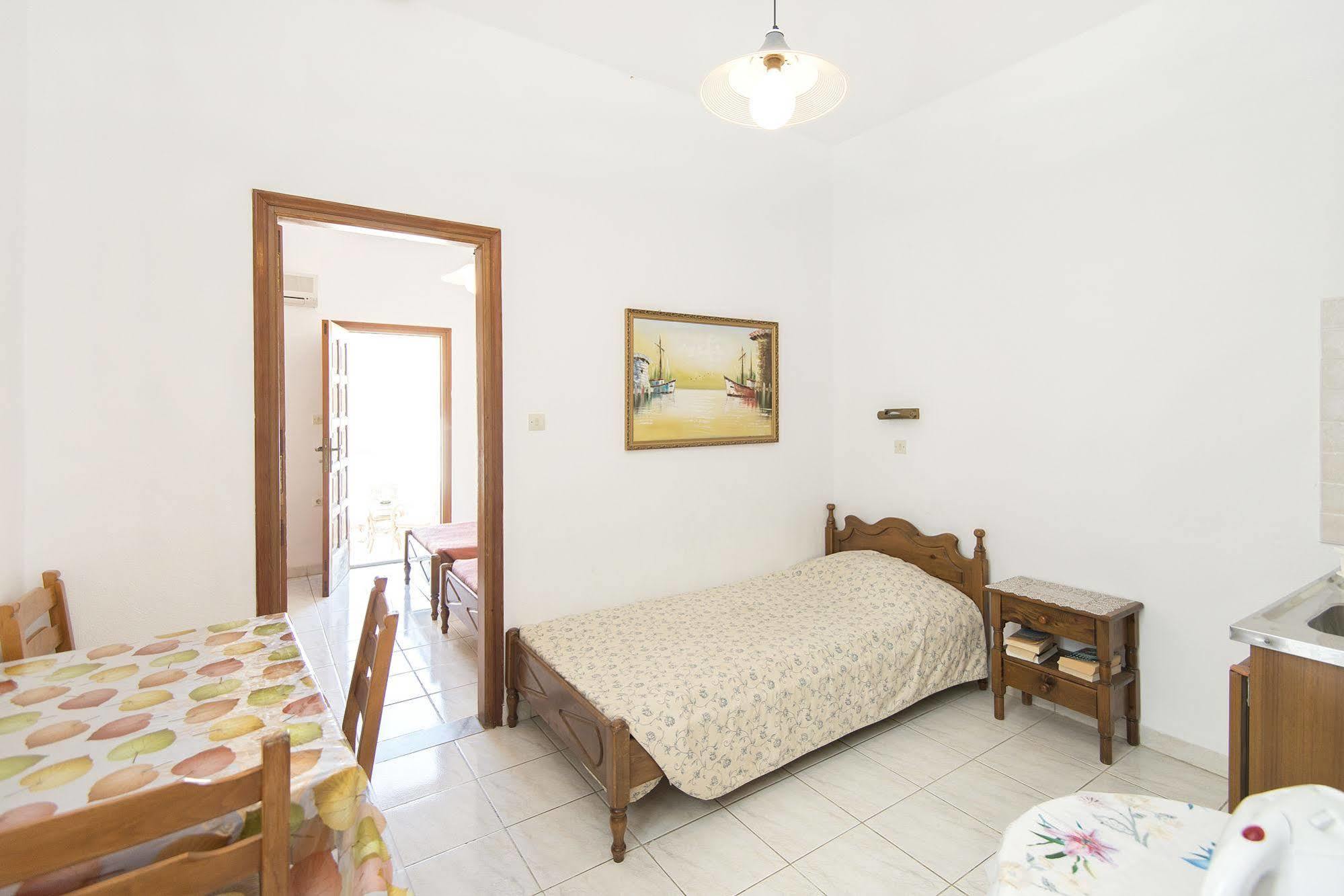 St. Paul'S Bay View Suites 林都斯 外观 照片